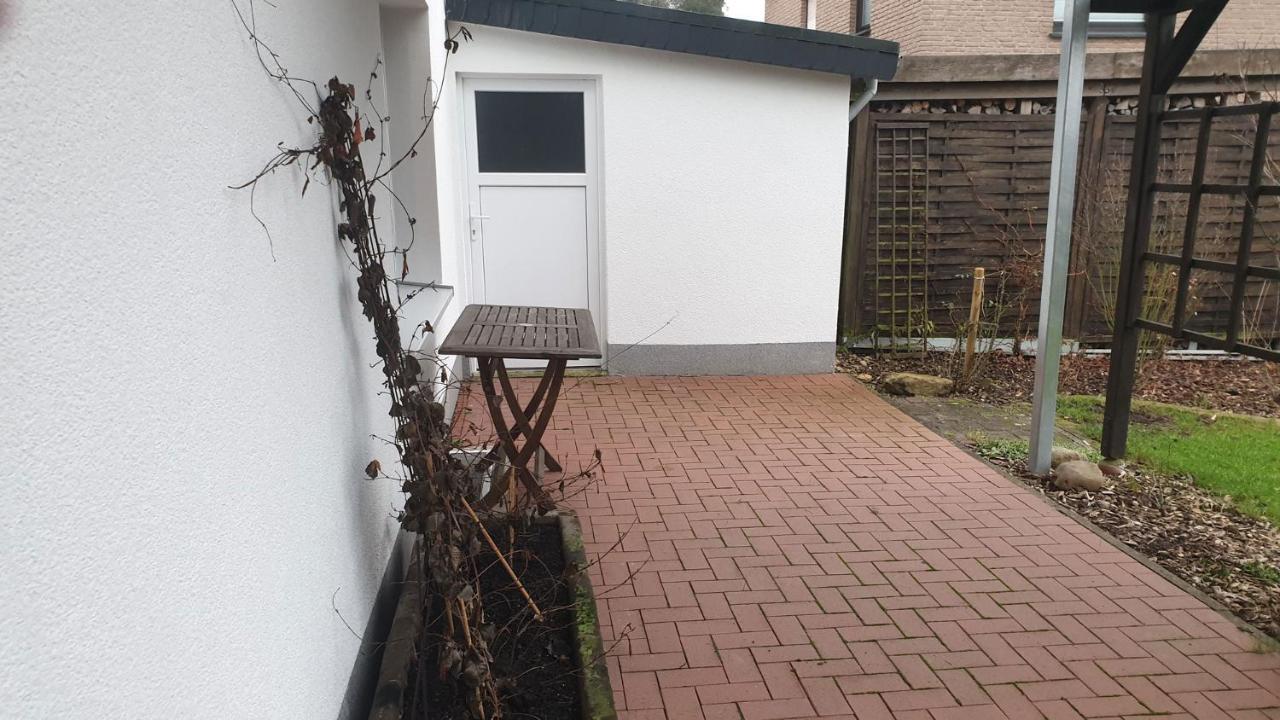 Ferienwohnung Mit Terrasse, Kostenloses Wlan, Parkplatz Бад Ойнхаузен Екстериор снимка